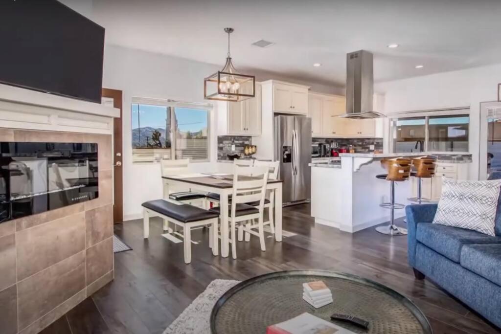Three Tree Villa W/ Ev Charging Yucca Valley Exterior photo